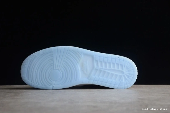 SE Jordan 1 Concord DV1309-100 DV1309-100 Low 0315